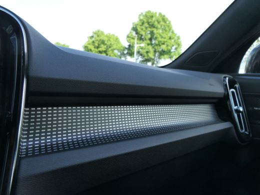 Volvo  EX40 Single Motor Extended Range Ultra Black Ed. 82 kWh | Pixel LED | Panoramadak | 360 Camera | Stoel... ActivLease financial lease