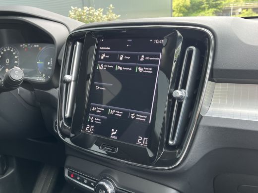 Volvo  XC40 1.5 T4 Recharge Inscription Expression | Panoramadak | Camera | DAB | Cruise Control | ActivLease financial lease