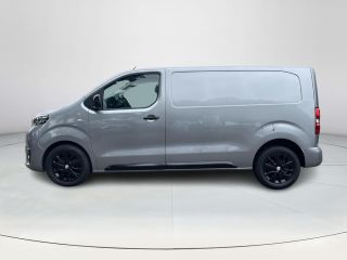 Toyota ProAce 2.0 D-4D Black Line | Automaat | Navigatie | Licht metalen velgen | Bluetooth |