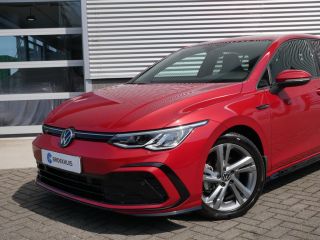 Volkswagen Golf 1.5 eTSI R-Line