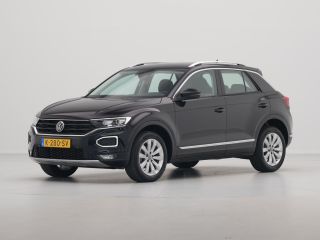 Volkswagen T-Roc 1.5 TSI 150pk DSG Sport Navigatie ACC Camera Executive 213