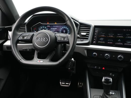 Audi A1 Sportback 25 TFSI 95pk S-tronic S-line 17" lm LED Navigatie via App Leer/stof 100 ActivLease financial lease
