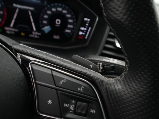 Audi A1 Sportback 25 TFSI 95pk S-tronic S-line 17" lm LED Navigatie via App Leer/stof 100 ActivLease financial lease