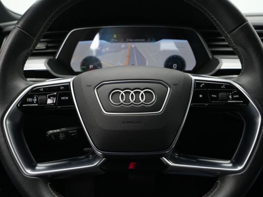Audi e-tron e-tron 55 quattro 361pk advanced S-Line 95 kWh Navigatie Camera Stoelverwarming Side assist B&O 6 ActivLease financial lease