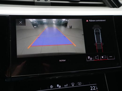 Audi e-tron e-tron 55 quattro 361pk advanced S-Line 95 kWh Navigatie Camera Stoelverwarming Side assist B&O 6 ActivLease financial lease