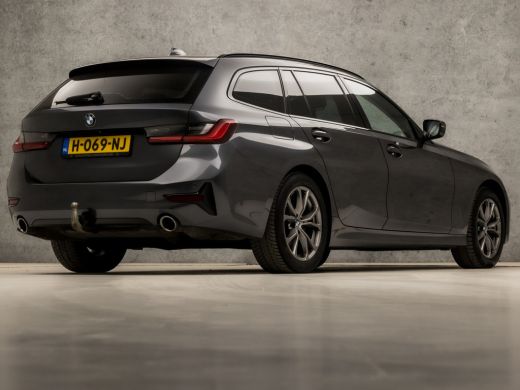 BMW 3 Serie Touring 320i Sportline Shadow 184Pk Automaat (APPLE CARPLAY, GROOT NAVI, CAMERA, LEDER, ADAPTIVE ... ActivLease financial lease