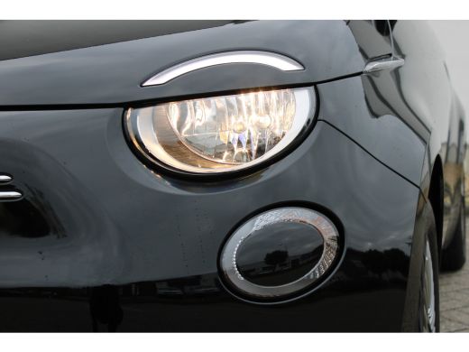 Fiat 500C Cabrio/elektrisch Icon 24 kWh / Cabrio / Navigatie / Voorstoelen Verwarmd / Bluetooth / Cruise Co... ActivLease financial lease