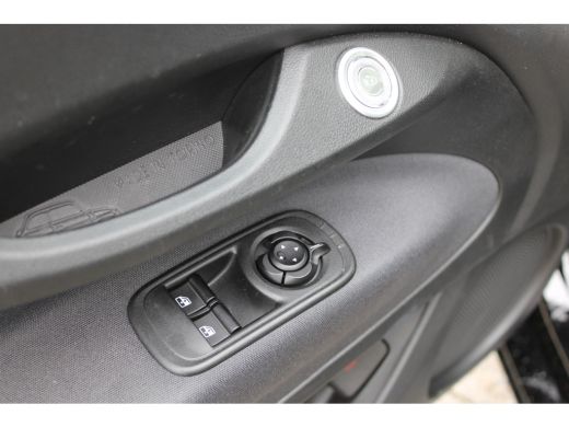 Fiat 500C Cabrio/elektrisch Icon 24 kWh / Cabrio / Navigatie / Voorstoelen Verwarmd / Bluetooth / Cruise Co... ActivLease financial lease