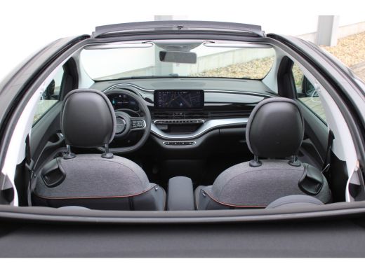 Fiat 500C Cabrio/elektrisch Icon 24 kWh / Cabrio / Navigatie / Voorstoelen Verwarmd / Bluetooth / Cruise Co... ActivLease financial lease