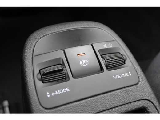 Fiat 500C Cabrio/elektrisch Icon 24 kWh / Cabrio / Navigatie / Voorstoelen Verwarmd / Bluetooth / Cruise Co... ActivLease financial lease