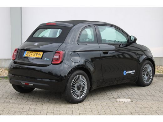 Fiat 500C Cabrio/elektrisch Icon 24 kWh / Cabrio / Navigatie / Voorstoelen Verwarmd / Bluetooth / Cruise Co... ActivLease financial lease