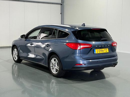 Ford Focus 1.0 EcoBoost Trend Edition Business| Stuur/stoel/voorruit verwarming | Camera | Apple Carplay/And... ActivLease financial lease