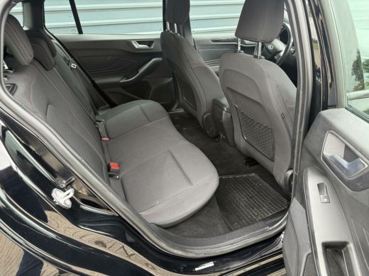 Ford FOCUS Wagon 1.5 EcoBoost ST Line Automaat Carplay Trekhaak ActivLease financial lease