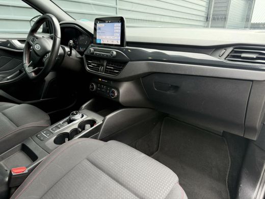 Ford FOCUS Wagon 1.5 EcoBoost ST Line Automaat Carplay Trekhaak ActivLease financial lease