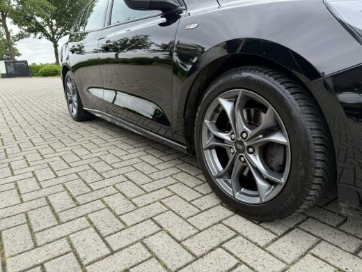 Ford FOCUS Wagon 1.5 EcoBoost ST Line Automaat Carplay Trekhaak ActivLease financial lease