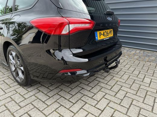 Ford FOCUS Wagon 1.5 EcoBoost ST Line Automaat Carplay Trekhaak ActivLease financial lease