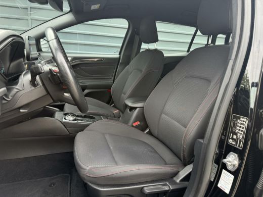 Ford FOCUS Wagon 1.5 EcoBoost ST Line Automaat Carplay Trekhaak ActivLease financial lease
