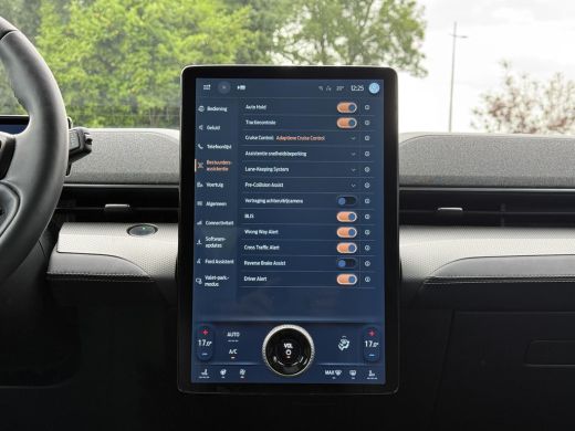 Ford Mustang Mach-E Mach-E 75kWh | Trekhaak | Bang & Olufssen | 360 Camera | Panorama | ActivLease financial lease