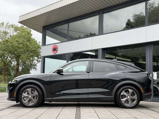 Ford Mustang Mach-E Mach-E 75kWh | Trekhaak | Bang & Olufssen | 360 Camera | Panorama | ActivLease financial lease