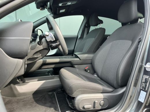 Hyundai IONIQ 6 77.4 kWh 229pk Connect | Carplay | Camera | Climate | Keyless | Navigatie | Full Led | Elek. Klep... ActivLease financial lease