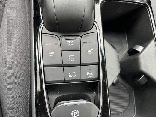 Hyundai IONIQ Comfort EV 38 kWh | 3 JAAR GARANTIE | Navigatie | Rijklaarprijs! | ActivLease financial lease