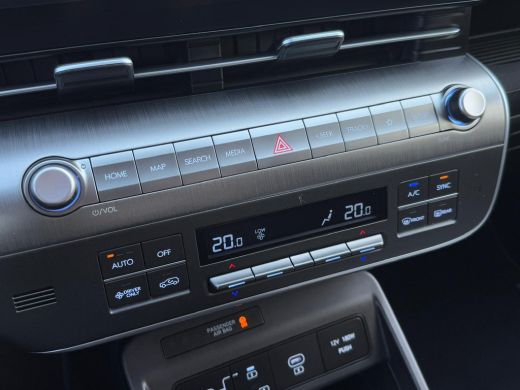 Hyundai Kona 65.4 kWh 217pk Comfort Smart | Carplay | Camera | Climate | Keyless | Navigatie | Full Led | Elek... ActivLease financial lease