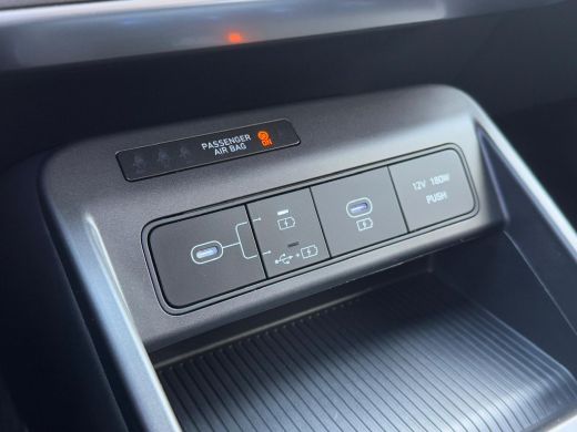 Hyundai Kona 65.4 kWh 217pk Comfort Smart | Carplay | Camera | Climate | Keyless | Navigatie | Full Led | Elek... ActivLease financial lease