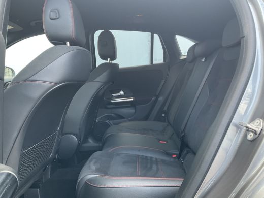 Mercedes GLA 250 e AMG-Line PHEV Carplay Cam Sfeerverl Led Voorklimatisering Uitstraling! ActivLease financial lease