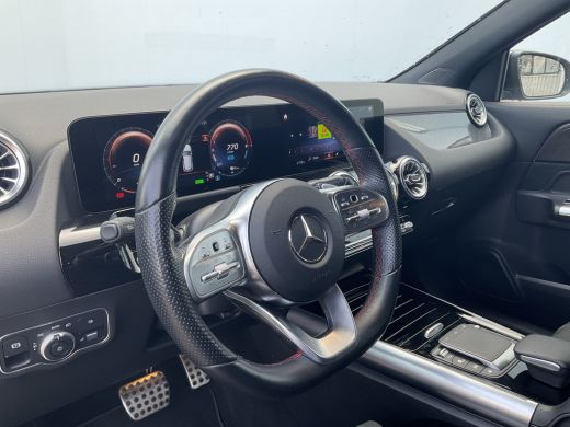 Mercedes GLA 250 e AMG-Line PHEV Carplay Cam Sfeerverl Led Voorklimatisering Uitstraling! ActivLease financial lease