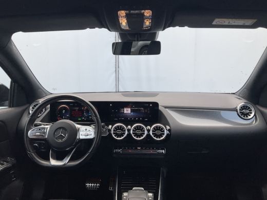 Mercedes GLA 250 e AMG-Line PHEV Carplay Cam Sfeerverl Led Voorklimatisering Uitstraling! ActivLease financial lease