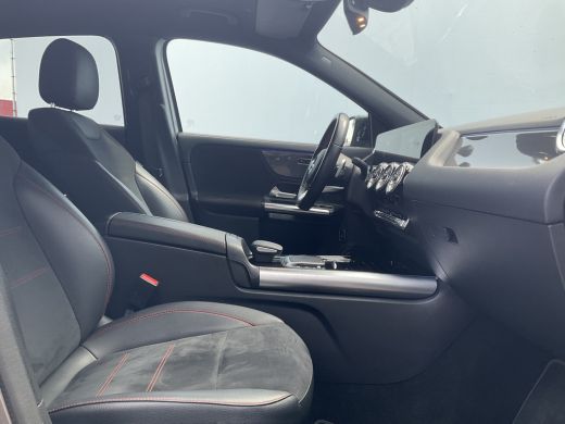 Mercedes GLA 250 e AMG-Line PHEV Carplay Cam Sfeerverl Led Voorklimatisering Uitstraling! ActivLease financial lease
