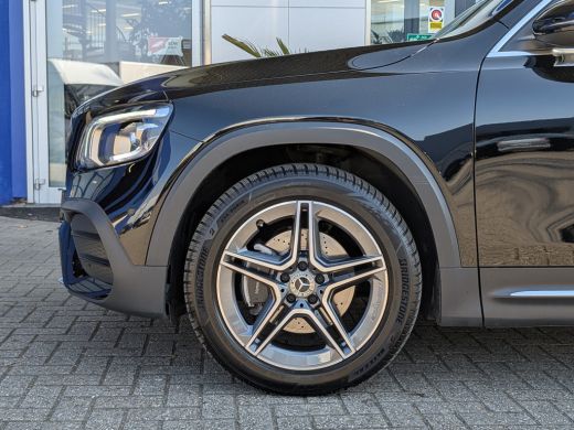 Mercedes GLB 180 AMG 7-Persoons | Trekhaak | Cruise Control | Camera ActivLease financial lease