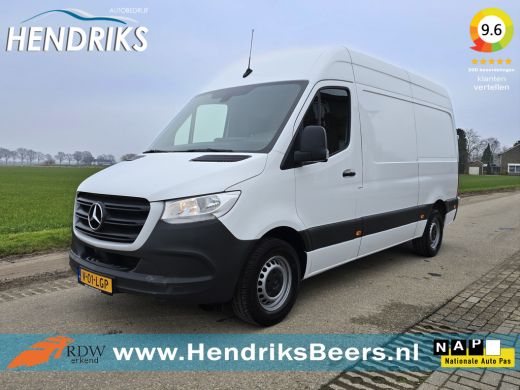 Mercedes Sprinter 317 1.9 CDI L2 H2 RWD - 170 Pk - Euro 6 - AUTOMAAT - MBUX - ParkeerCamera - StoelVerwarming Mercedes Sprinter 317 1.9 CDI L2 H2 RWD - 170 Pk - Euro 6 - AUTOMAAT - MBUX - ParkeerCamera - StoelVerwarming