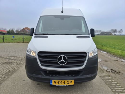 Mercedes Sprinter 317 1.9 CDI L2 H2 RWD - 170 Pk - Euro 6 - AUTOMAAT - MBUX - ParkeerCamera - StoelVerwarming ActivLease financial lease