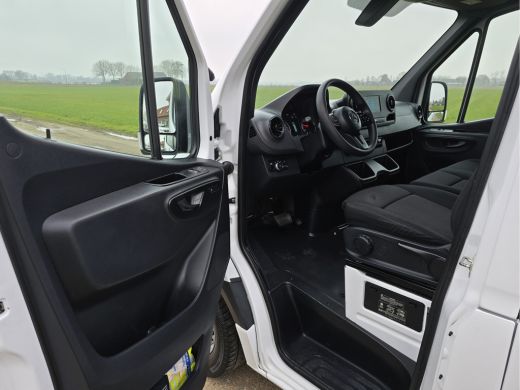 Mercedes Sprinter 317 1.9 CDI L2 H2 RWD - 170 Pk - Euro 6 - AUTOMAAT - MBUX - ParkeerCamera - StoelVerwarming ActivLease financial lease
