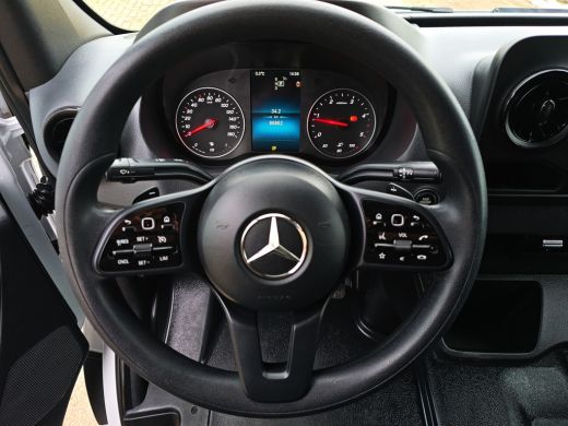 Mercedes Sprinter 317 1.9 CDI L2 H2 RWD - 170 Pk - Euro 6 - AUTOMAAT - MBUX - ParkeerCamera - StoelVerwarming ActivLease financial lease