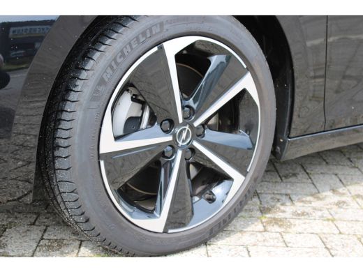 Opel Astra Sports Tourer 1.6 Hybrid Level 2 / Navigatie via Carplay / Parkeersensoren V+A / LED / DAB / Clim... ActivLease financial lease