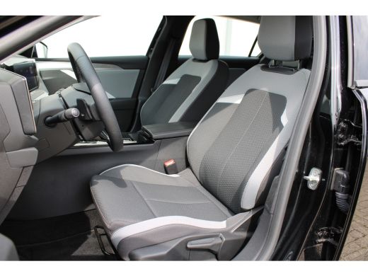 Opel Astra Sports Tourer 1.6 Hybrid Level 2 / Navigatie via Carplay / Parkeersensoren V+A / LED / DAB / Clim... ActivLease financial lease