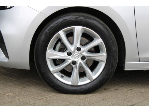 Opel Corsa 1.2 Level 3 ActivLease financial lease