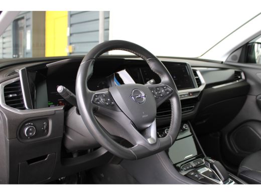 Opel Grandland 1.6 Turbo Hybrid 4x4 Ultimate | Afwijkende dakkleur | Cruise control adaptief met Stop&Go | DAB o... ActivLease financial lease