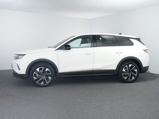 Opel Grandland GS, | Donker getinte ramen achter | Draadloze telefoonlader (Inductie) | Elektronische klimaatreg... ActivLease financial lease