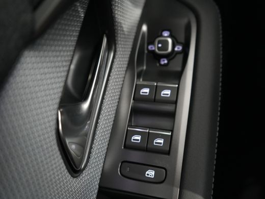 Opel Grandland GS, | Donker getinte ramen achter | Draadloze telefoonlader (Inductie) | Elektronische klimaatreg... ActivLease financial lease