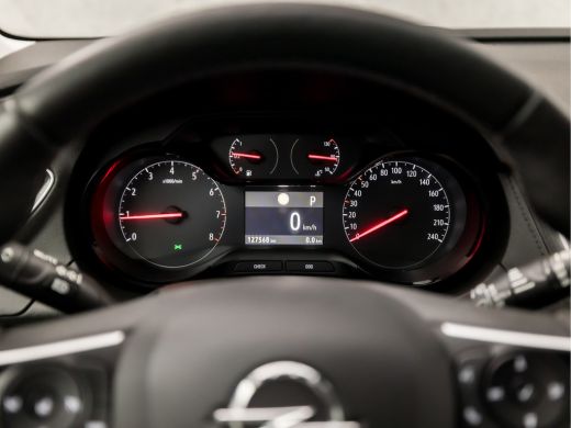 Opel Grandland X 1.2 Turbo Business+ (APPLE CARPLAY, GROOT NAVI, STUUR/STOELVERWARMING, LEDER, SPORTSTOELEN, GETIN... ActivLease financial lease
