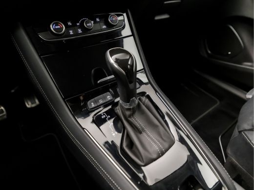 Opel Grandland X 1.2 Turbo Business Executive Automaat (APPLE CARPLAY, GROOT NAVI, ADAPTIVE CRUISE, DENON AUDIO, C... ActivLease financial lease