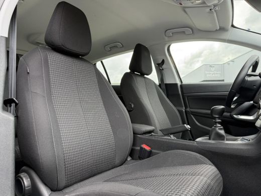 Peugeot 308 1.2 PureTech Active | Navi | Camera | Virtual Cockpit | ActivLease financial lease