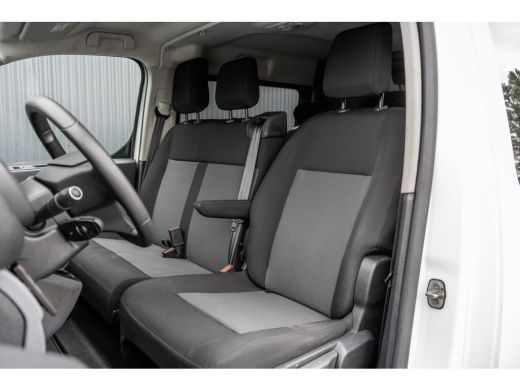 Peugeot Expert 2.0 | L3H1 | 6-Zits | LED | Camera | Cruise | Airco | PDC | Euro 6 ActivLease financial lease