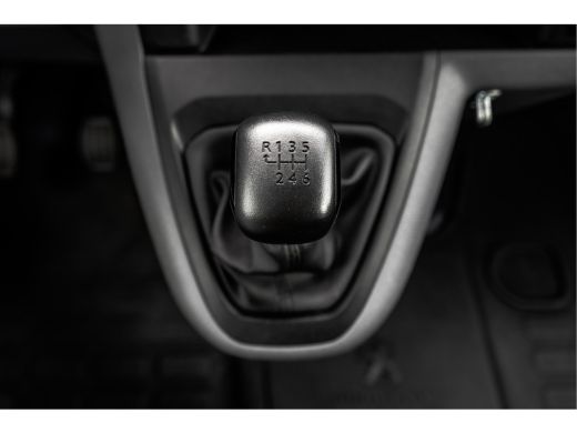 Peugeot Expert 2.0 | L3H1 | 6-Zits | LED | Camera | Cruise | Airco | PDC | Euro 6 ActivLease financial lease