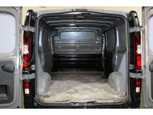 Renault Trafic 1.6 dCi 120pk L1 H1 Airco Trekhaak ActivLease financial lease