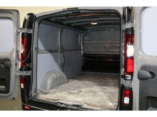 Renault Trafic 1.6 dCi 120pk L1 H1 Airco Trekhaak ActivLease financial lease