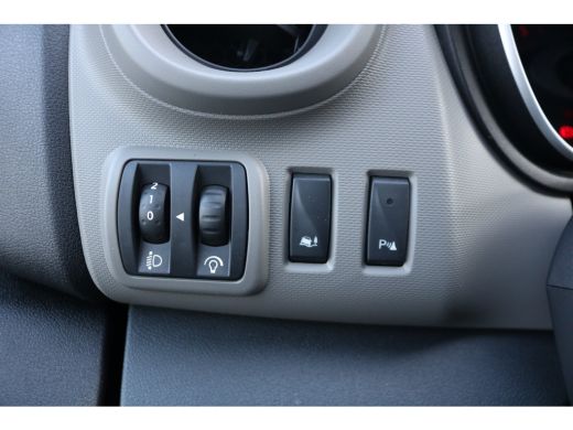 Renault Trafic 1.6 dCi 120pk L1 H1 Airco Trekhaak ActivLease financial lease